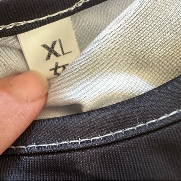 Black and White Midi Dress with Classic Stripes - Picture 3 of 3